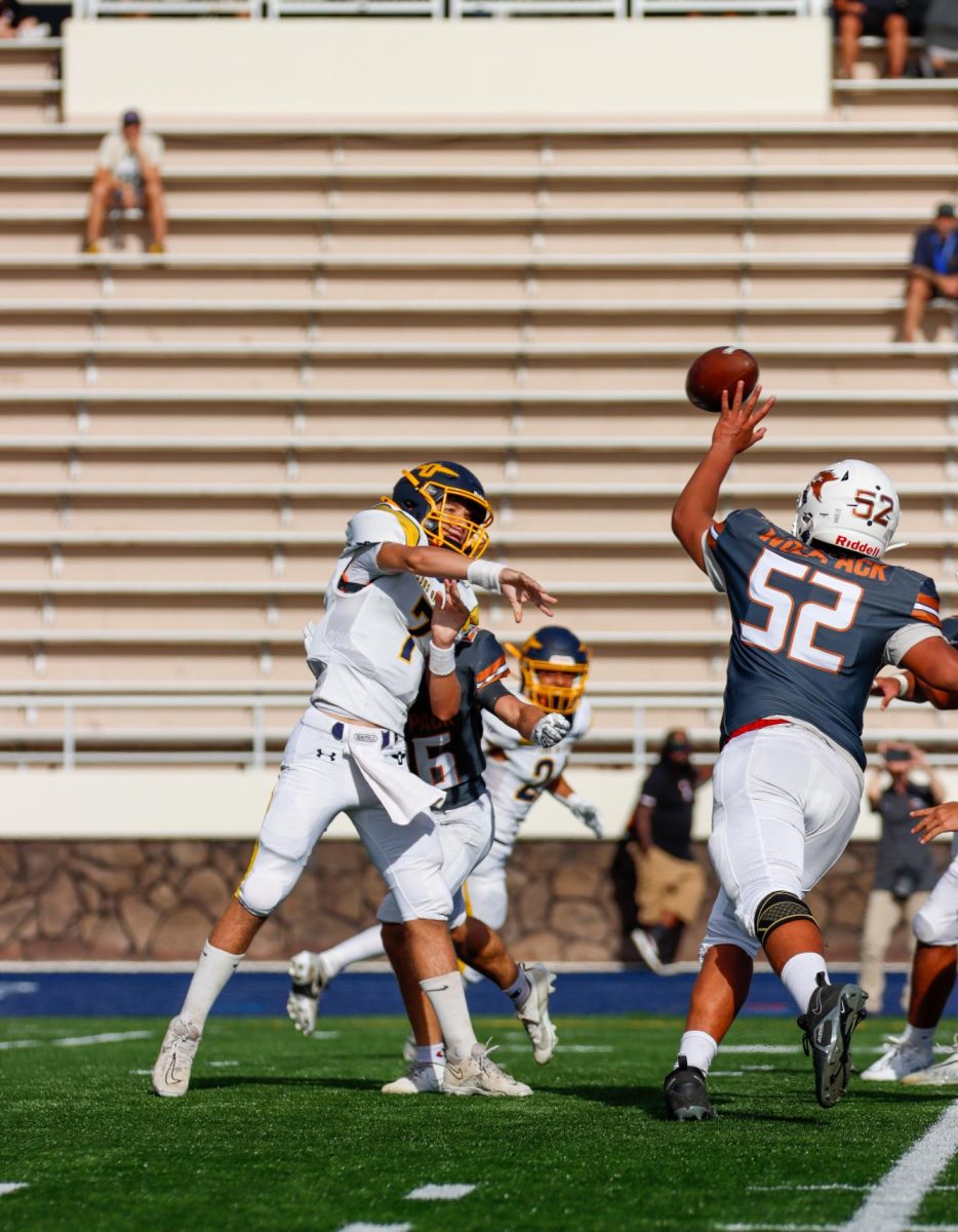 Punahou II Shut Out Against Pac-5 Football